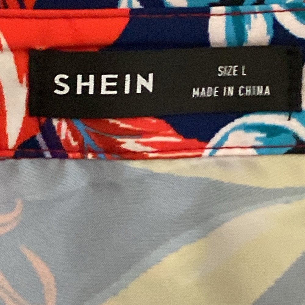 SHEIN Floral Hawaiian Button Up Shirt L - Picture 2 of 2